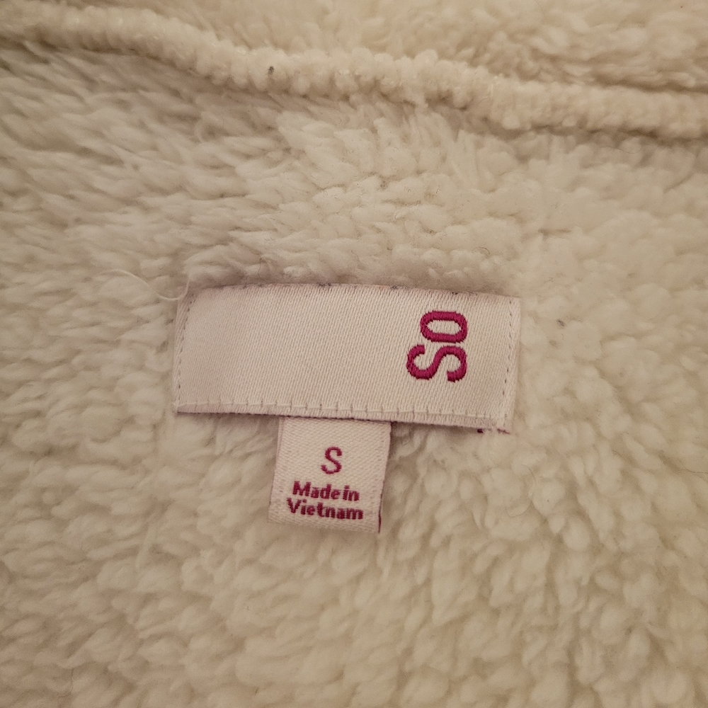SO Fluffy Pullover
